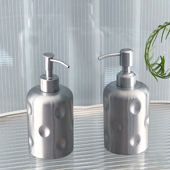 304 rozsdamentes acél fürdőszobai lotionás üveg és szappanadagoló, kézi nyomású működés, polírozott és kefés felület, modern minimalista stílus, 215 g