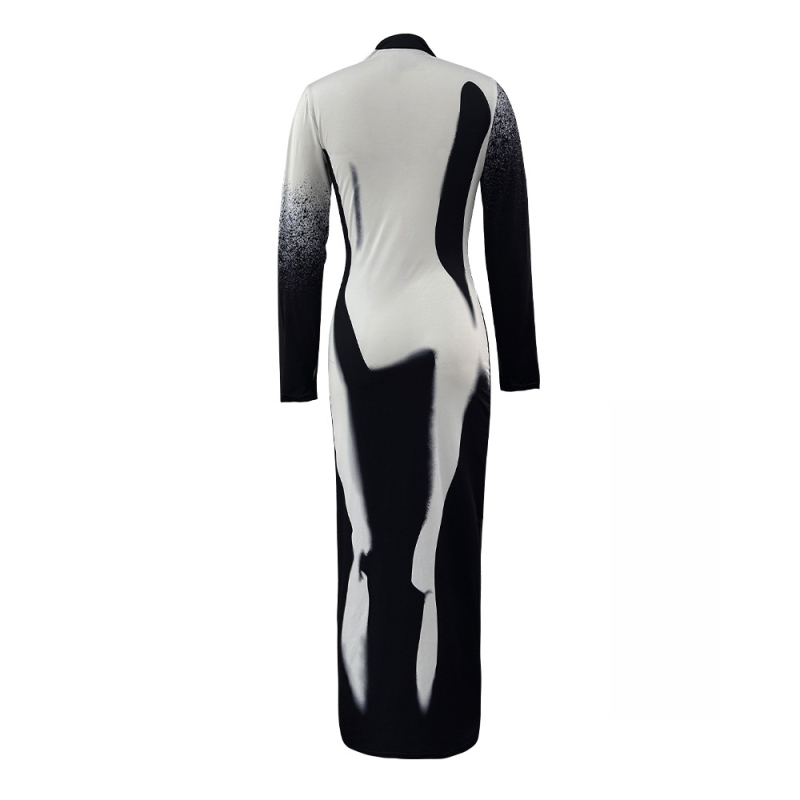 Haljina s apstraktnim printom od Milk Silk, okrugli izrez, dugi rukavi, struk u sredini, jednodijelna duga haljina, poliester 80–90%
