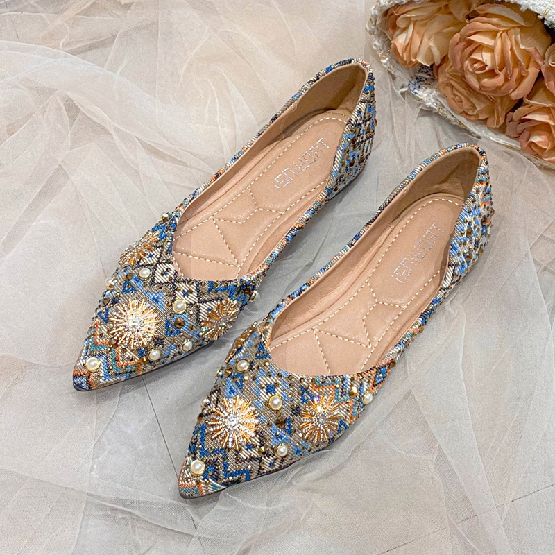 Дамски плоски обувки в корейски стил, остър нос, горна част от супер влакна, подметка от телешко сухожилие, стелка PU, нисък ток, ежедневни