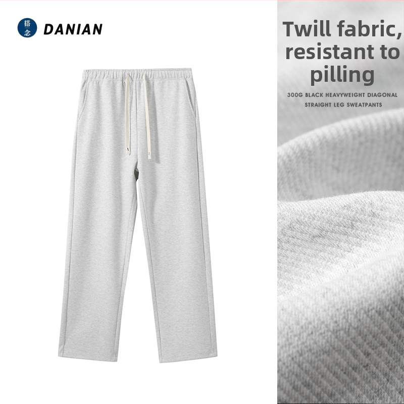 Спортни панталони с прави крачоли; кадифена материя с Cupro влакна; средно висока талия; микроеластичност; удебелена материя