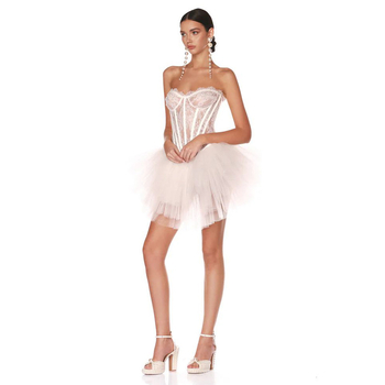 Hálós ruha váll nélküli aszimmetrikus szoknyával, egyszínű mintázat, 90–95% elasztán, kollázs/varrás