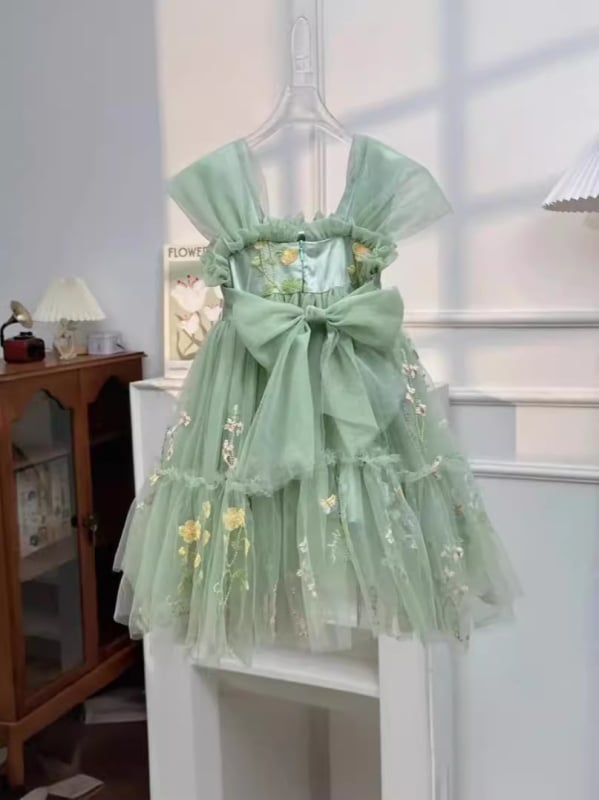 Детска рокля принцеса с флорална бродерия, 100% полиестер, флорални мотиви, лято 2024