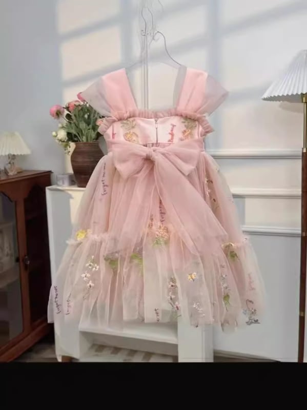 Детска рокля принцеса с флорална бродерия, 100% полиестер, флорални мотиви, лято 2024