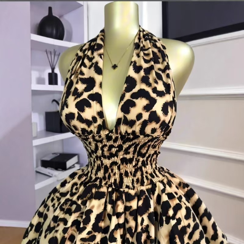 Halter haljina s leopard printom, srednja duljina, slim fit, poliester