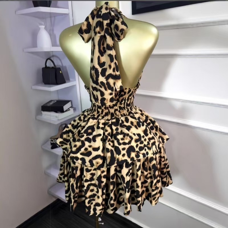 Halter haljina s leopard printom, srednja duljina, slim fit, poliester