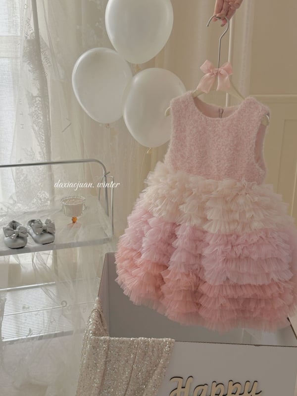 Детска рокля – сладък и свеж стил, пухкава пола, 100% полиестер, за деца 3–8 г., зима 2025, Large and Small Rolls