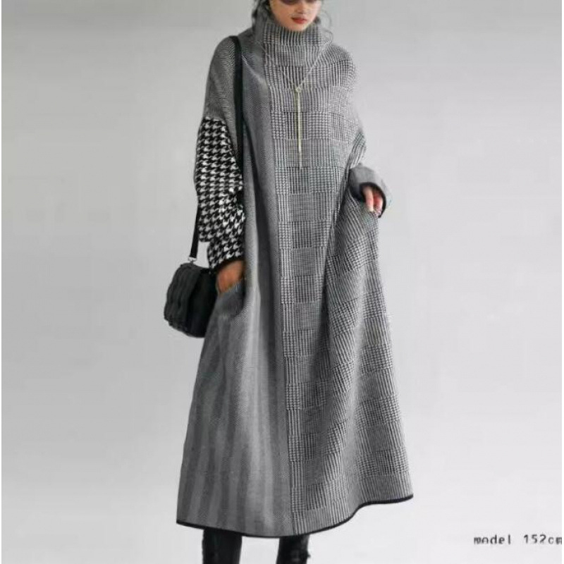 Pletena haljina od konoplje, duga A‑linija silueta, polo visok ovratnik, pulover stil, dugi rukavi
