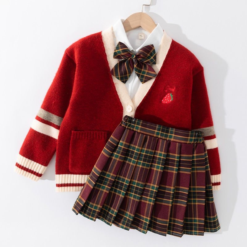 Lányok téli, egyetemi-stílusú három darabos szoknyás-kabátos pulóver szett, hosszú ujjú, pamut-poliészter keverék, rácsos mintázat, 3–8 éveseknek.