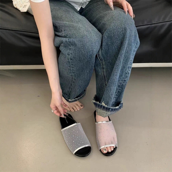 Női hálószövésű nyitott lábú szandál hátpánttal, sík talppal – római stílusú, lélegző nyári lábbeli