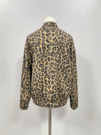Ženski kaput s leopard printom, slobodan kroj, poliester tkanina, dugi rukavi, goler s polu-rolkom (Proljeće 2025)