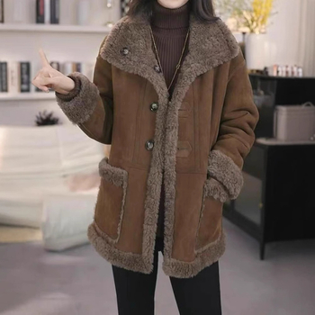 Fleeczes béléses kabát, kétoldalas szőrme, lazán szabott, középhosszú (50-65 cm), rever gallér, hosszú ujjú, poliészter 95%