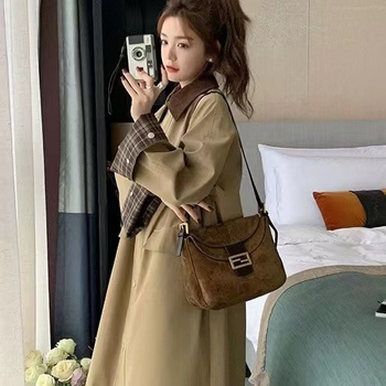 Дамско палто с поло яка, свободен силует, средна дължина, от спандекс и полиестер, закопчаване на едно копче