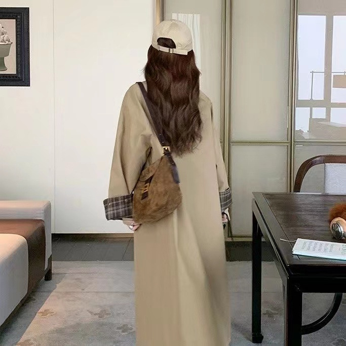 Дамско палто с поло яка, свободен силует, средна дължина, от спандекс и полиестер, закопчаване на едно копче