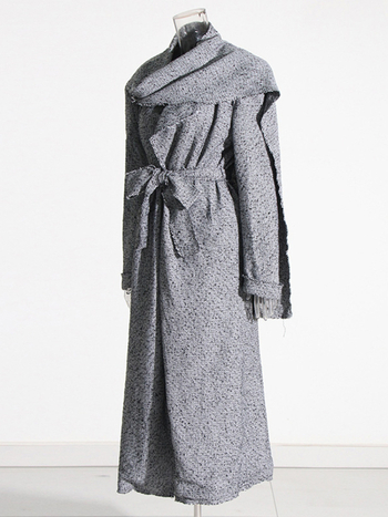 Ženski trench coat s ovratnikom u stilu šala, produženi kroj, poliester, uski kroj, prednje vezanje šnonom