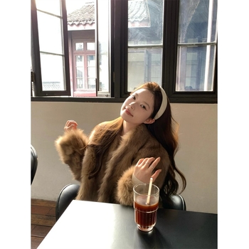 Яке, френски Хепбърн стил, екологично чиста изкуствена козина, свободен силует, поло яка, три копчета, Зима 2025