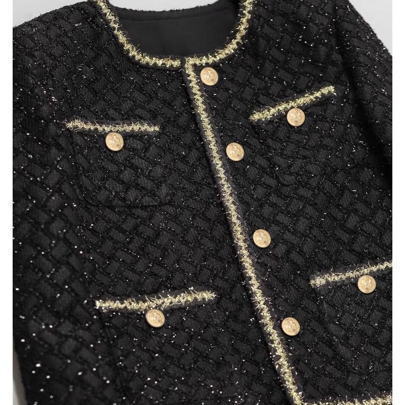 Palton din tweed (poliestru), croială dreaptă, mâneci lungi, lungime 50–65 cm