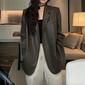 Jachetă din piele PU pentru femei, aspect de designer, croială lejeră în stil urban, model 3D, guler de sacou, închidere cu două nasturi, stil coreean, primăvara 2025