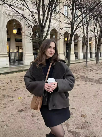 Дамско пухено яке, обратимо, свободен силует, еднобортно, полиестер