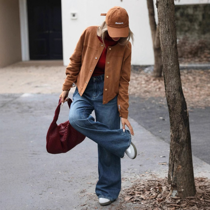 Дамско палто от замша — уличен стил, кръгло деколте, дълги ръкави