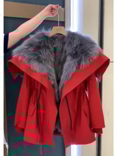 Палто с качулка, дизайн в блокове, полиестерна материя, свободна кройка, зимен 2024