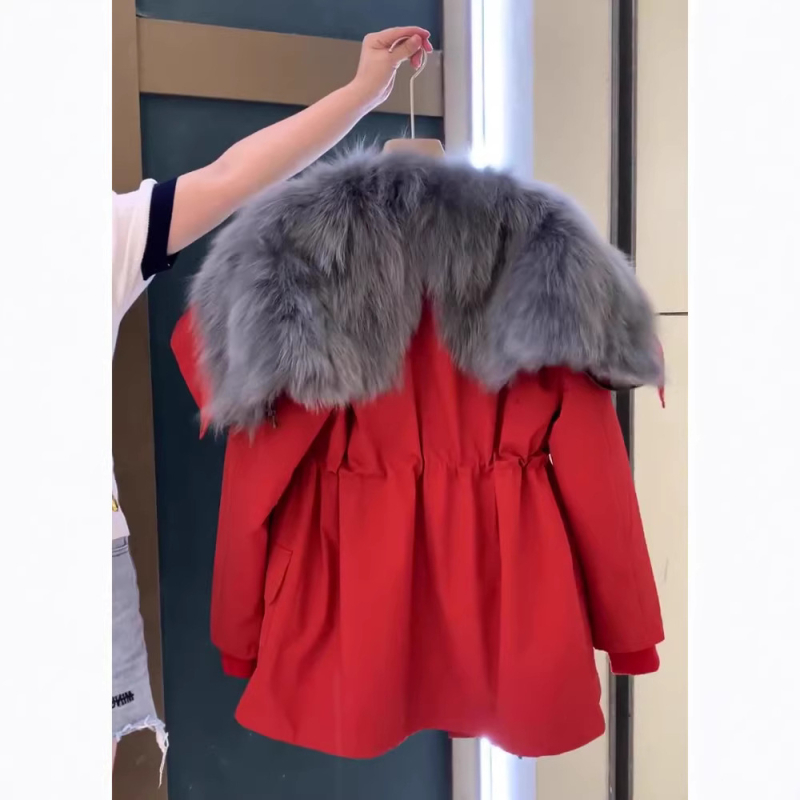 Палто с качулка, дизайн в блокове, полиестерна материя, свободна кройка, зимен 2024