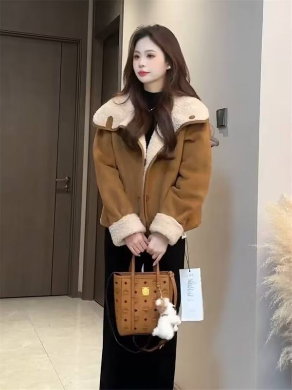 Дамско реверсивно яке от изкуствена агнешка вълна, къс стил, подплатено с флис, удебелено, с лацкан