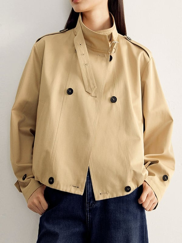 Ветрово яке — полиестер, двойно ред копчета, стойков яка, свободна кройка, нормална дължина