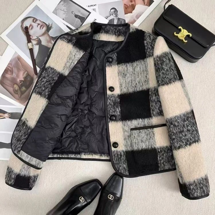 Ženski zimski kaput s kariranim uzorkom, okrugli ovratnik, dugi rukavi, kratka duljina, Chanel-inspiriran stil