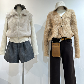 Vanjska jakna s umjetnom krznom od kunića, patchwork, pleteni rukavi, zip, ovratnik s preklopom