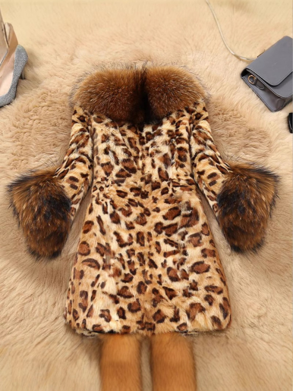 Ženski kaput s leopard printom od umjetne krzne, srednje duljine, ovratnik od umjetne krzne i V-izrez