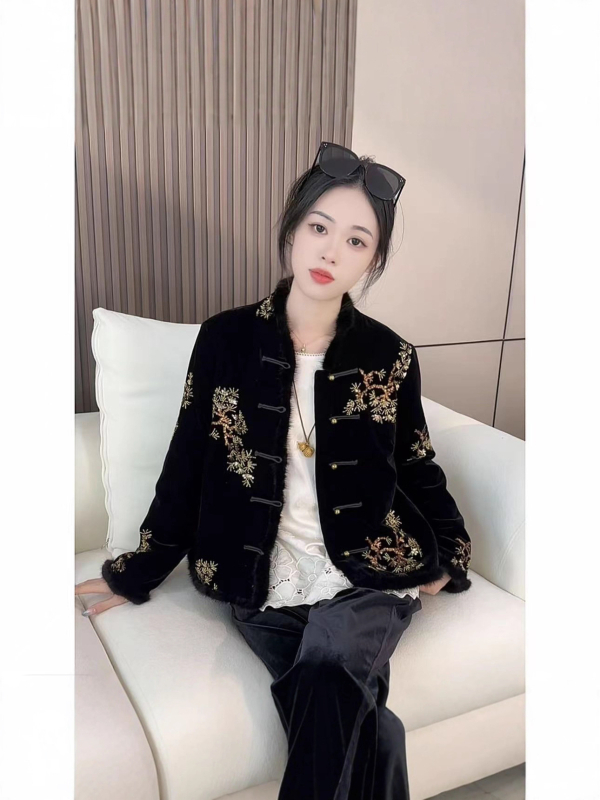 Női zakó kínai stílusban virágos hímzéssel poliészter anyagon