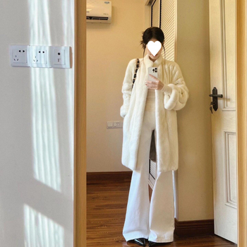 Палто от изкуствен Mink пух, плюшена козина; Chenille плат и смес Spandex; дълги ръкави; полуотворен яка