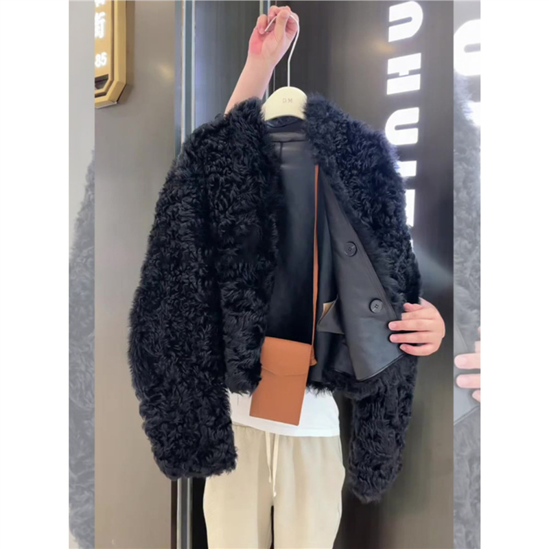 Памучно яке с 3D модел, А-образен силует, удебелена материя, дълги ръкави, яка Polo