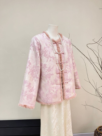 Куртка с реална норкова козина и памук, стойкова яка, джакардова изработка, модел с растения и цветя, зима 2025