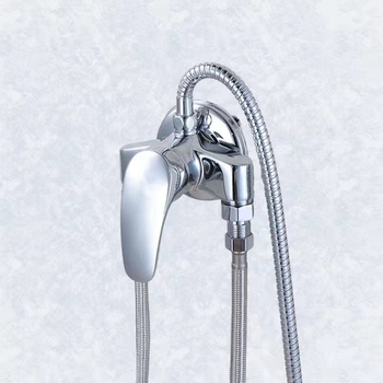 Robinet amestec pentru duș triunghiular, montaj pe perete, corp din aliaj cupru-zinc, cartuș ceramic, 0–80 °C