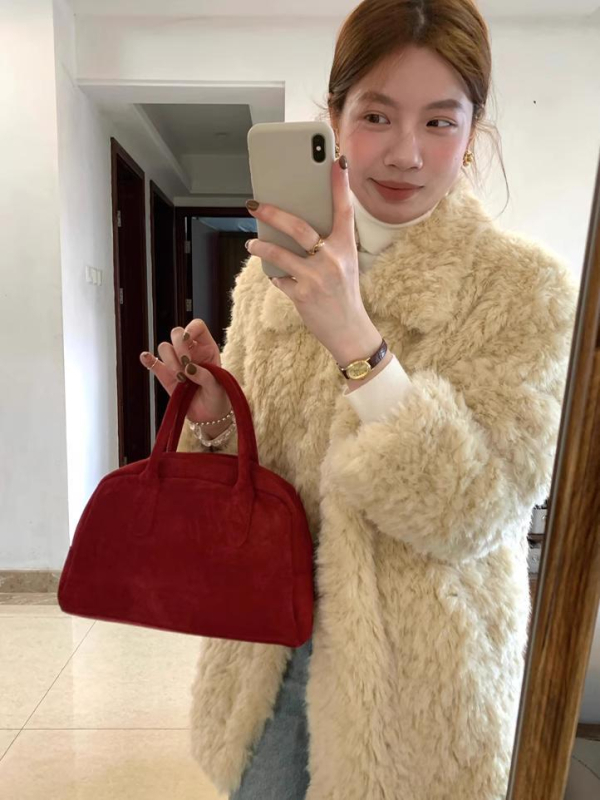 Дамско зимно палто от изкуствен пух, свободен силует, дължина 65–80 cm, дълги ръкави, квадратно деколте, корейски/японски стил