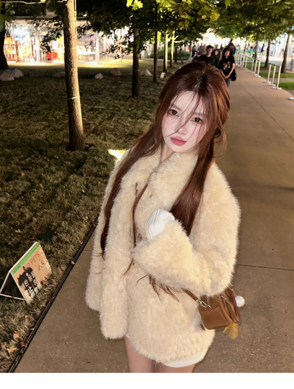 Дамско зимно палто от изкуствен пух, свободен силует, дължина 65–80 cm, дълги ръкави, квадратно деколте, корейски/японски стил