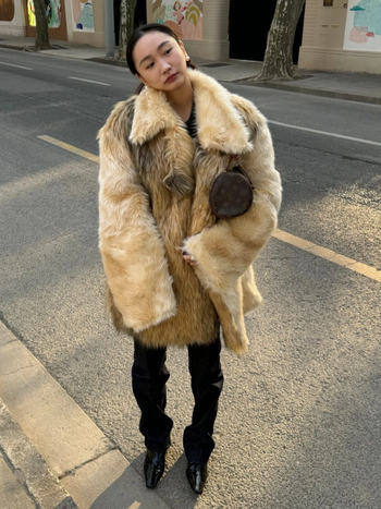 Палто от изкуствена лисица с дълги ръкави, яка тип сако, ретро стил, зима 2024