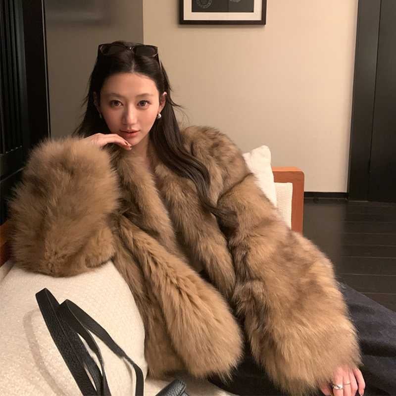 Палто от лисица с яка от козина, удължен дизайн, дълги ръкави, зима 2025