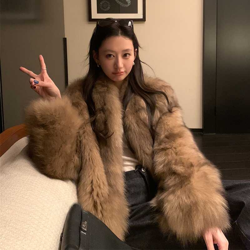 Палто от лисица с яка от козина, удължен дизайн, дълги ръкави, зима 2025