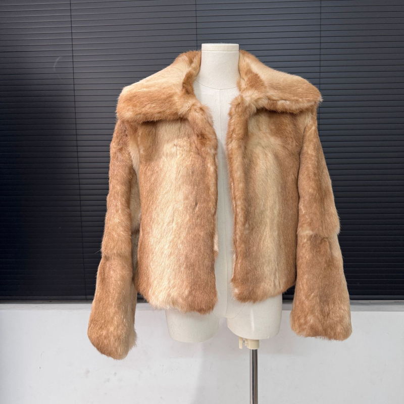 Палто от козина на заек, дълги ръкави, квадратна яка, корейско-японски casual стил, зимно облекло 2025, материя: 70–80% козина на заек + 30–50% вълна.