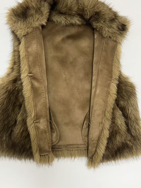 Жилет от изкуствен пух, без ръкави, със стойкова яка, стандартна дължина, полиестерна материя, есенно 2025