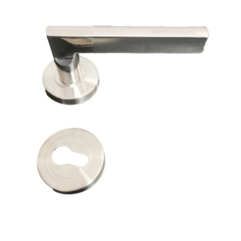 Beltéri ajtó kilincs záró mechanizmussal – rozsdamentes acél; modell HW Split Lock-Straight Handle; beltéri faajtókhoz; modern egyszerű stílus