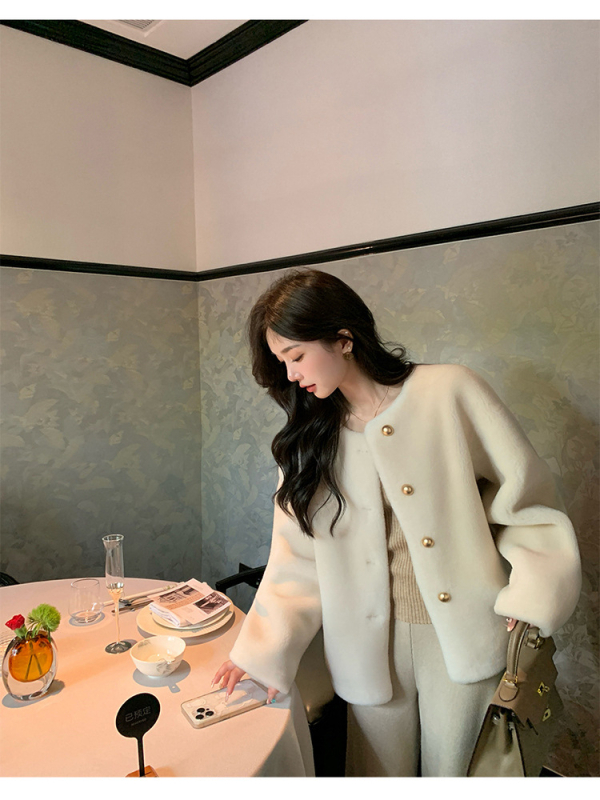 Женско палто от изкуствен косъм за есенно-зимния сезон 2025, свободен силует, дълги ръкави, кръгла яка, имитационен косъм