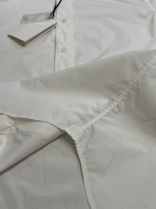 Muška slim-fit košulja s izvezenim detaljem, poliester, dugi rukavi