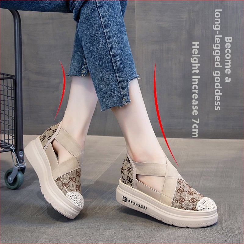 Сандали с дупчести детайли | Горна част: лен; Нос: кръгъл; Подметка: полиуретан; Вътрешност: мрежеста