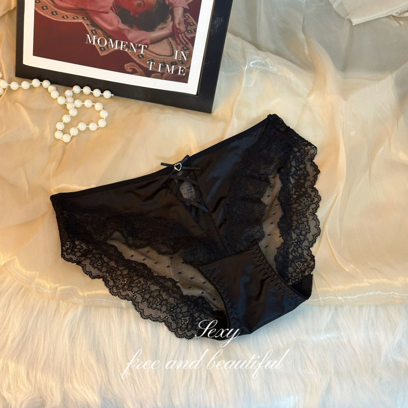 A1-2434 Дантелени дамски бикини с мрежест дизайн и сърцевидна панделка | Основна материя: нейлон 80–90%, памучна подплата, жакардова тъкан