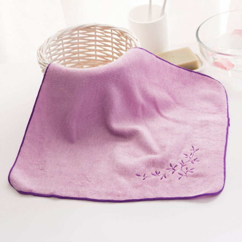 Παιδική τετράγωνη πετσέτα προσώπου από μπαμπού με κεντημένο λογότυπο, 60g, 32 νήματα, slub νήμα