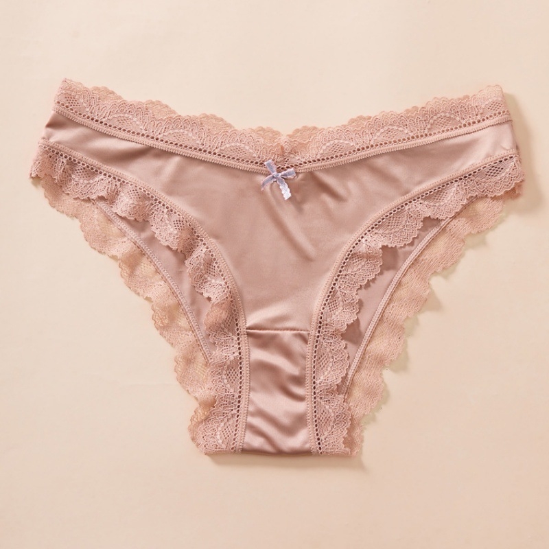 Дамски бикини с ниска талия, найлон 80-90%, памучна подплата в чатала, проветриви, бързосъхнещи