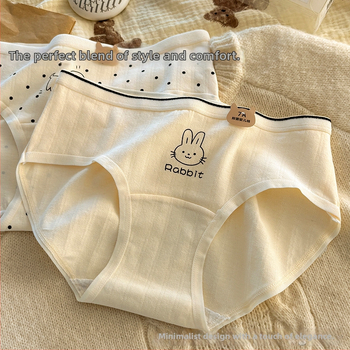 Дамски памучни бикини – антибактериални, със средна талия, принт с карикатура